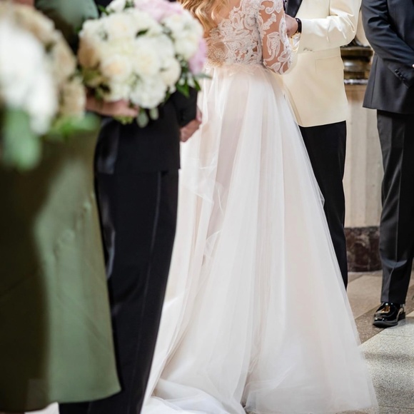 Wedding Dress - Picture 3 of 4